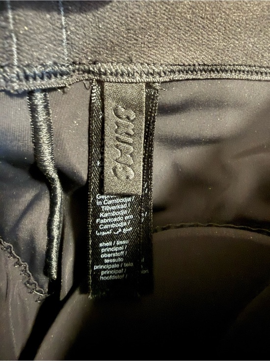 SKIMS Pants - SKIMS Butt Enhancing Shorts